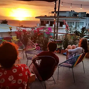 hostel-vallarta.hotelspuertovallarta.org/